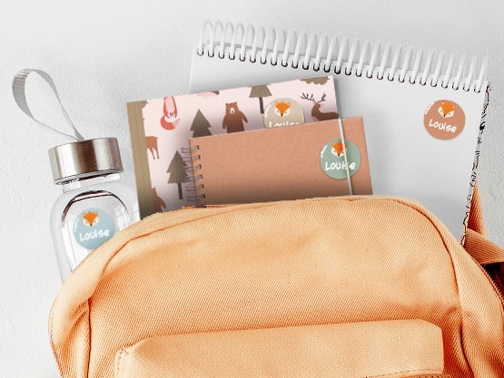 Round Name Stickers - Theme